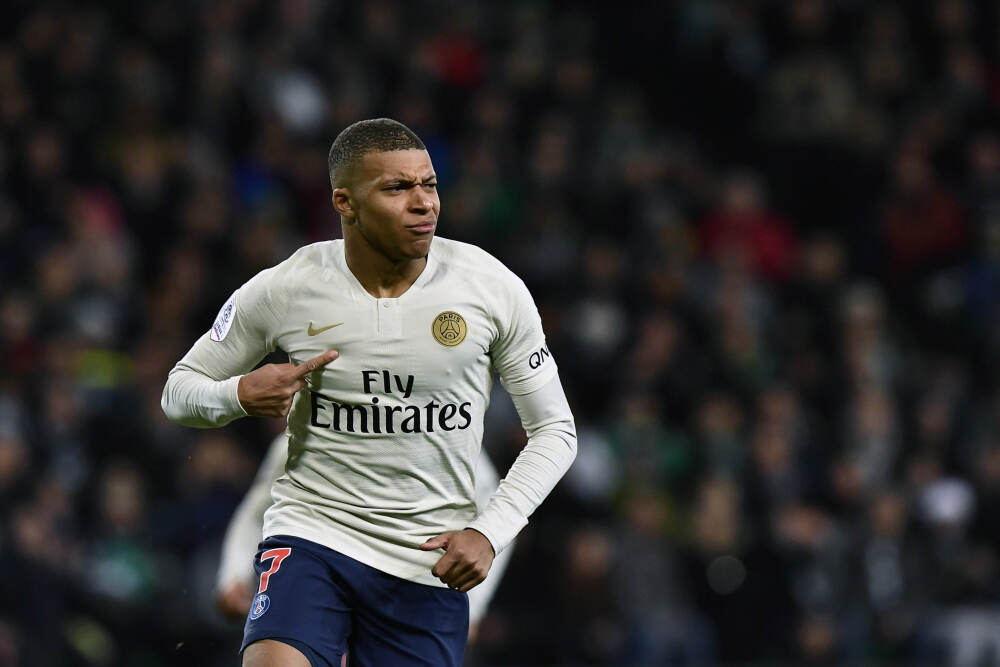 容易处处留情的生肖男，大众情人，其实就是渣男！